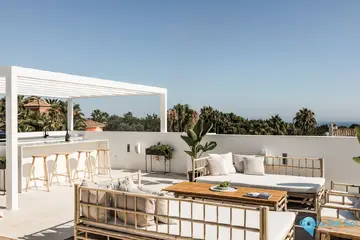 6 bedroom House for Sale in The Golden Mile-56459