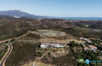 12655m2 Plot for Sale in Benahavís-56490
