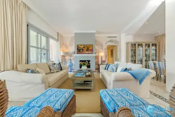 4 bedroom House for Sale in Sierra Blanca-56558