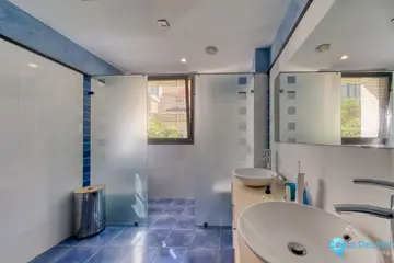 6 bedroom Apartment for Sale in Puerto Banús-56590
