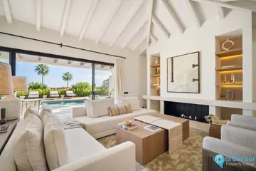 4 bedroom House for Sale in Nueva Andalucía-56677