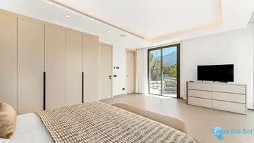 4 bedroom House for Sale in Nueva Andalucía-56792