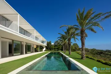 4 bedroom House for Sale in Casares Playa-56814