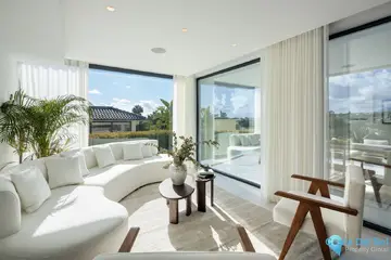 6 bedroom House for Sale in Nueva Andalucía-56838