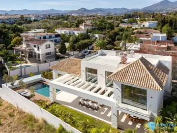 5 bedroom House for Sale in San Pedro de Alcántara