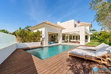 5 bedroom House for Sale in San Pedro de Alcántara-56899