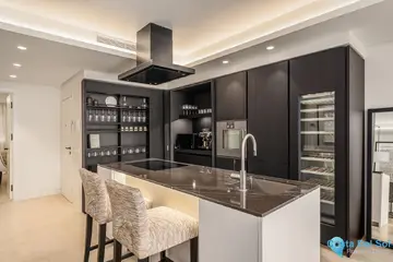 3 bedroom Apartment for Sale in The Golden Mile-56920