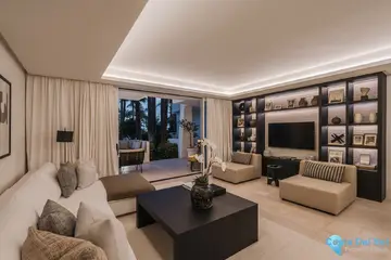 3 bedroom Apartment for Sale in The Golden Mile-56917
