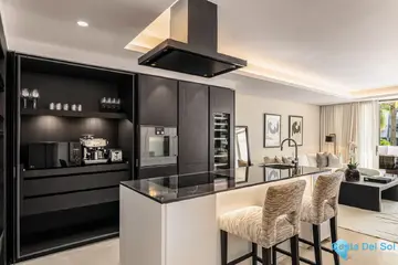 3 bedroom Apartment for Sale in The Golden Mile-56918