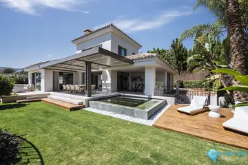 5 bedroom House for Sale in Nueva Andalucía-56965
