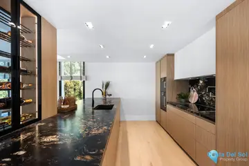 4 bedroom House for Sale in Nueva Andalucía-57024