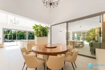 5 bedroom House for Sale in Marbella-57077