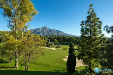 5 bedroom House for Sale in Marbella-57095
