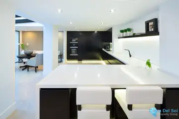 5 bedroom House for Sale in Marbella-57104