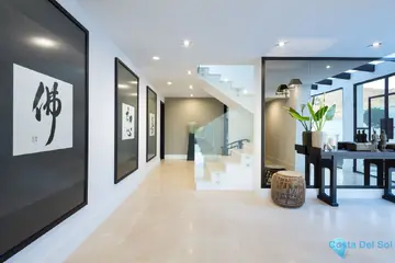5 bedroom House for Sale in Marbella-57102