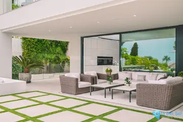 5 bedroom House for Sale in Nueva Andalucía-57149