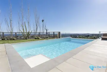 7 bedroom House for Sale in La Quinta