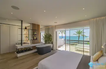 4 bedroom House for Sale in Marbella-57260