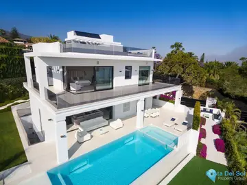 5 bedroom House for Sale in Marbella-57271