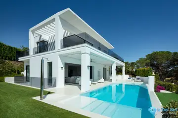 5 bedroom House for Sale in Marbella-57272