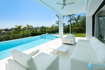 5 bedroom House for Sale in Marbella-57275