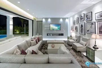 5 bedroom House for Sale in Marbella-57278