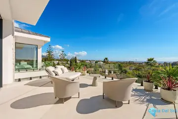 5 bedroom House for Sale in Benahavís-57324