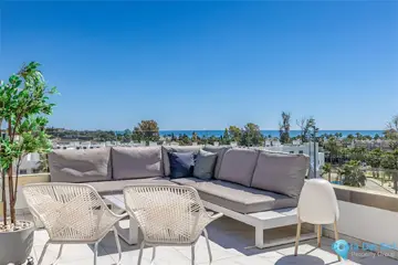 2 bedroom Apartment for Sale in Bel Air