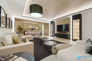 6 bedroom House for Sale in Marbella-57430