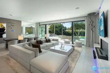 5 bedroom House for Sale in Marbella-57484