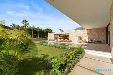 5 bedroom House for Sale in Marbella-57518
