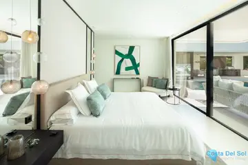 5 bedroom House for Sale in Nueva Andalucía-57542