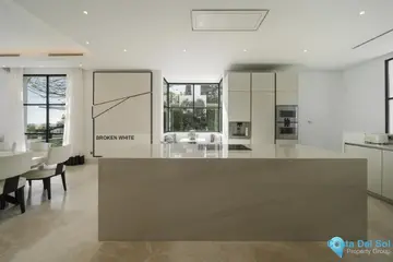 6 bedroom House for Sale in Los Flamingos-57560