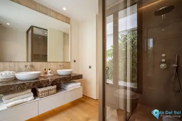 5 bedroom Apartment for Sale in The Golden Mile-57592