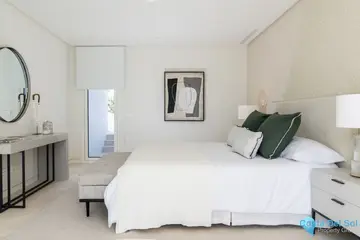 4 bedroom Apartment for Sale in The Golden Mile-57663