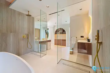 5 bedroom House for Sale in Marbella-57724