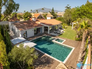 5 bedroom House for Sale in Puerto Banús