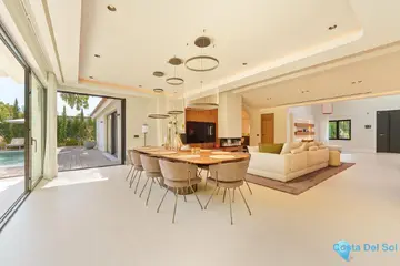 5 bedroom House for Sale in Puerto Banús-57733