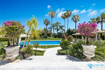 6 bedroom House for Sale in Marbella-57814