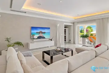 6 bedroom House for Sale in Marbella-57821