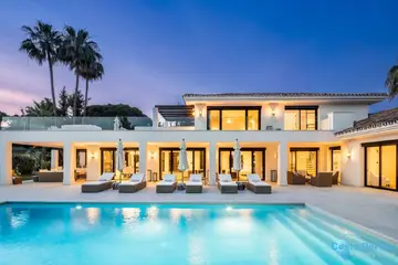 5 bedroom House for Sale in Nueva Andalucía-57855