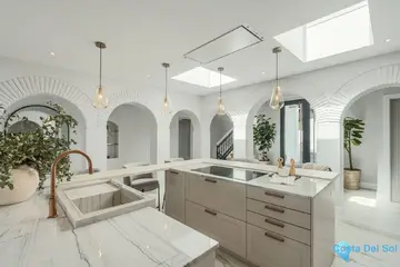 5 bedroom House for Sale in The Golden Mile-57895