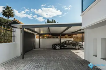 5 bedroom House for Sale in The Golden Mile-57899