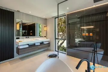 6 bedroom House for Sale in Nueva Andalucía-57919
