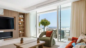 3 bedroom Apartment for Sale in The Golden Mile-57942