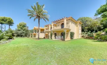 6 bedroom House for Sale in La Zagaleta