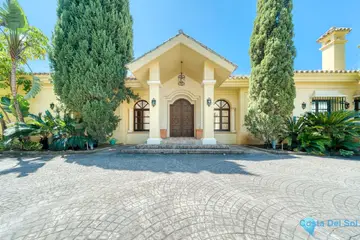 6 bedroom House for Sale in La Zagaleta-57969