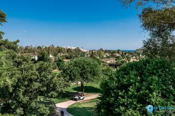 6 bedroom House for Sale in Nueva Andalucía-58060