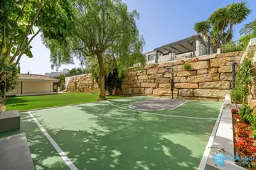 5 bedroom House for Sale in The Golden Mile-58074