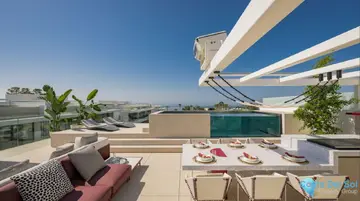 4 bedroom House for Sale in The Golden Mile-58112